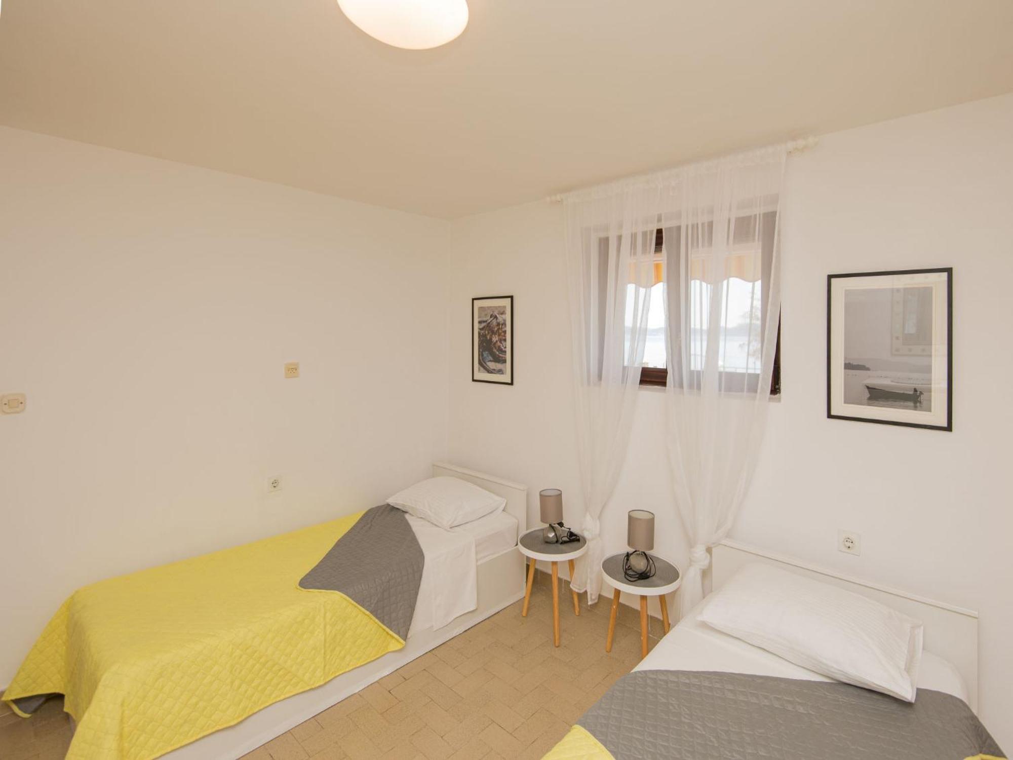 Apartment Maras-1 By Interhome Дикло Екстериор снимка